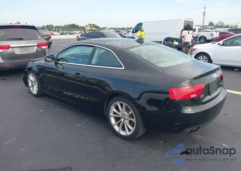 2013 Audi A5 2.0T Premium z USA, uszkodzony, nr VIN WAUCFAFR4DA042899